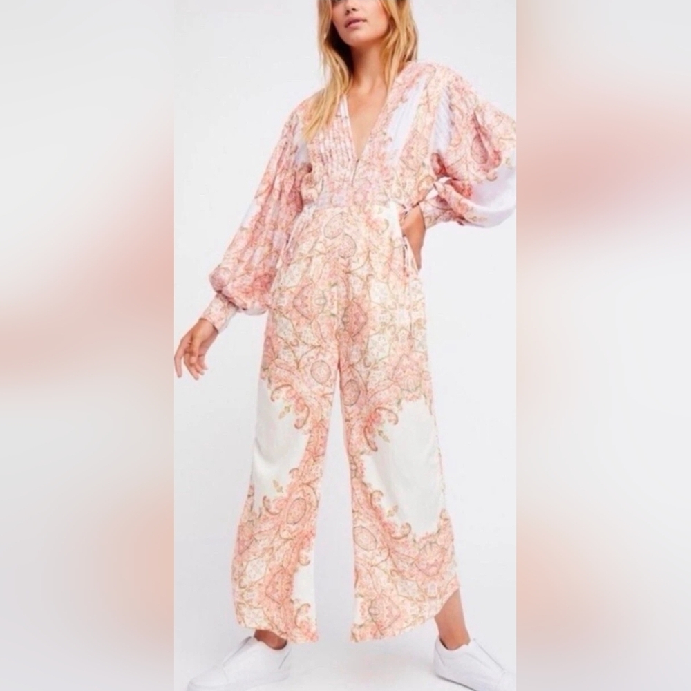 This is a Free People Blooming Fields wide-legged jumpsuit with a paisley bohemi - Picture 1 of 10